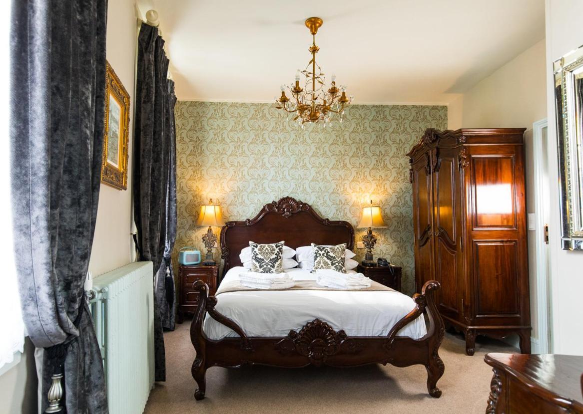 Logis Hotel De France La Chartre-sur-le-Loir Exteriér fotografie